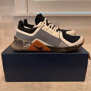 Mens Reebok flash film. Like new